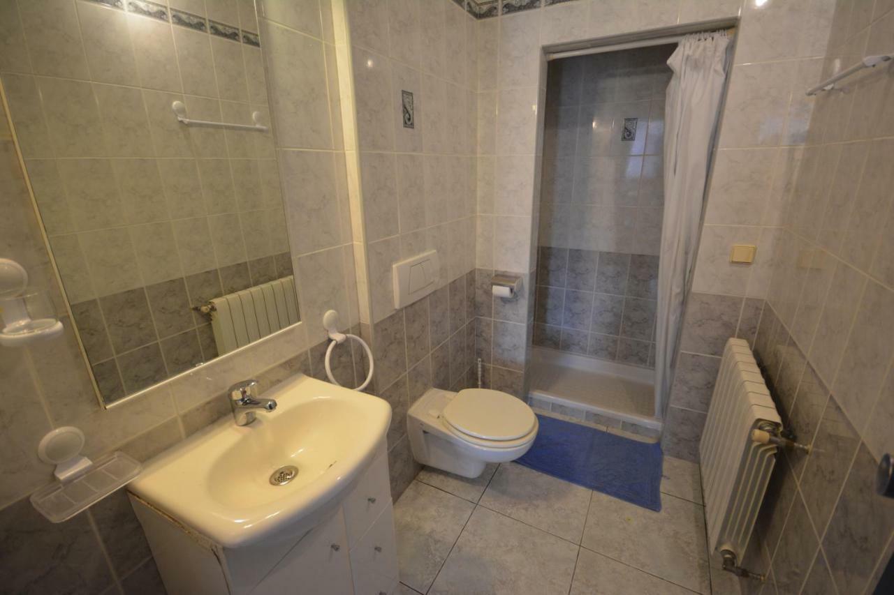 יורט דה מאר Lloret Apartments מראה חיצוני תמונה